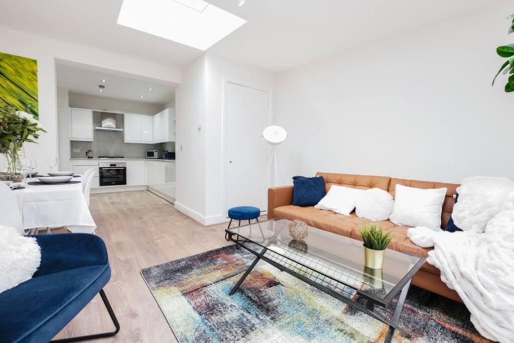 Newly Renovated Modern 4 Bed 3 Bath Apartment Londra Exterior foto
