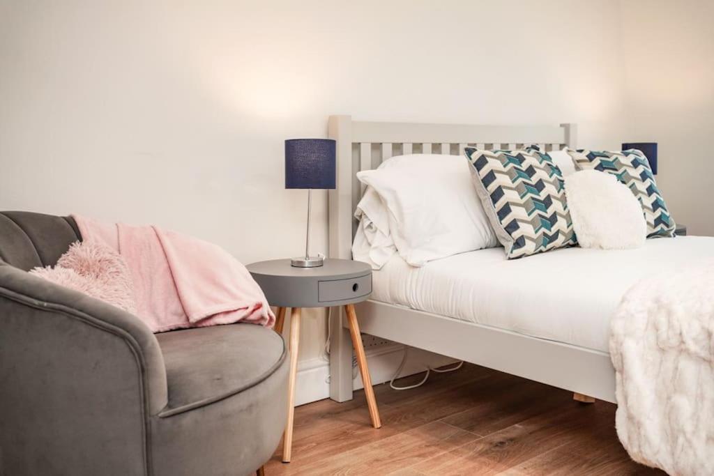 Newly Renovated Modern 4 Bed 3 Bath Apartment Londra Exterior foto